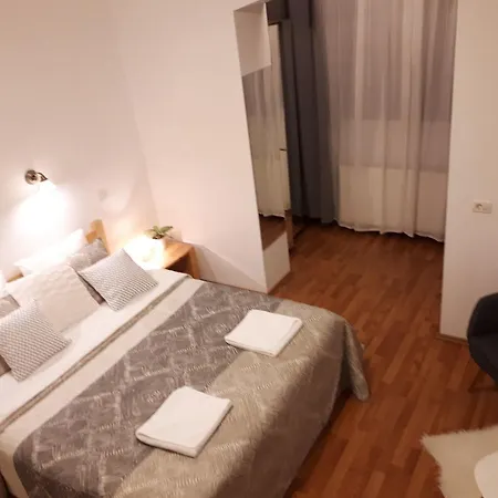 Apartment Sunny Floreasca *